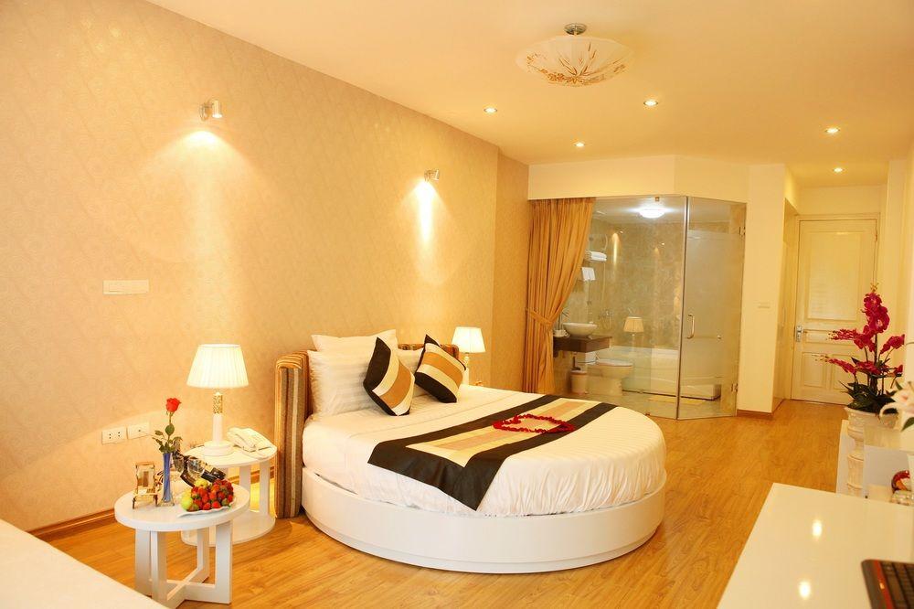 Splendid Star Suites Hotel Hanói Quarto foto