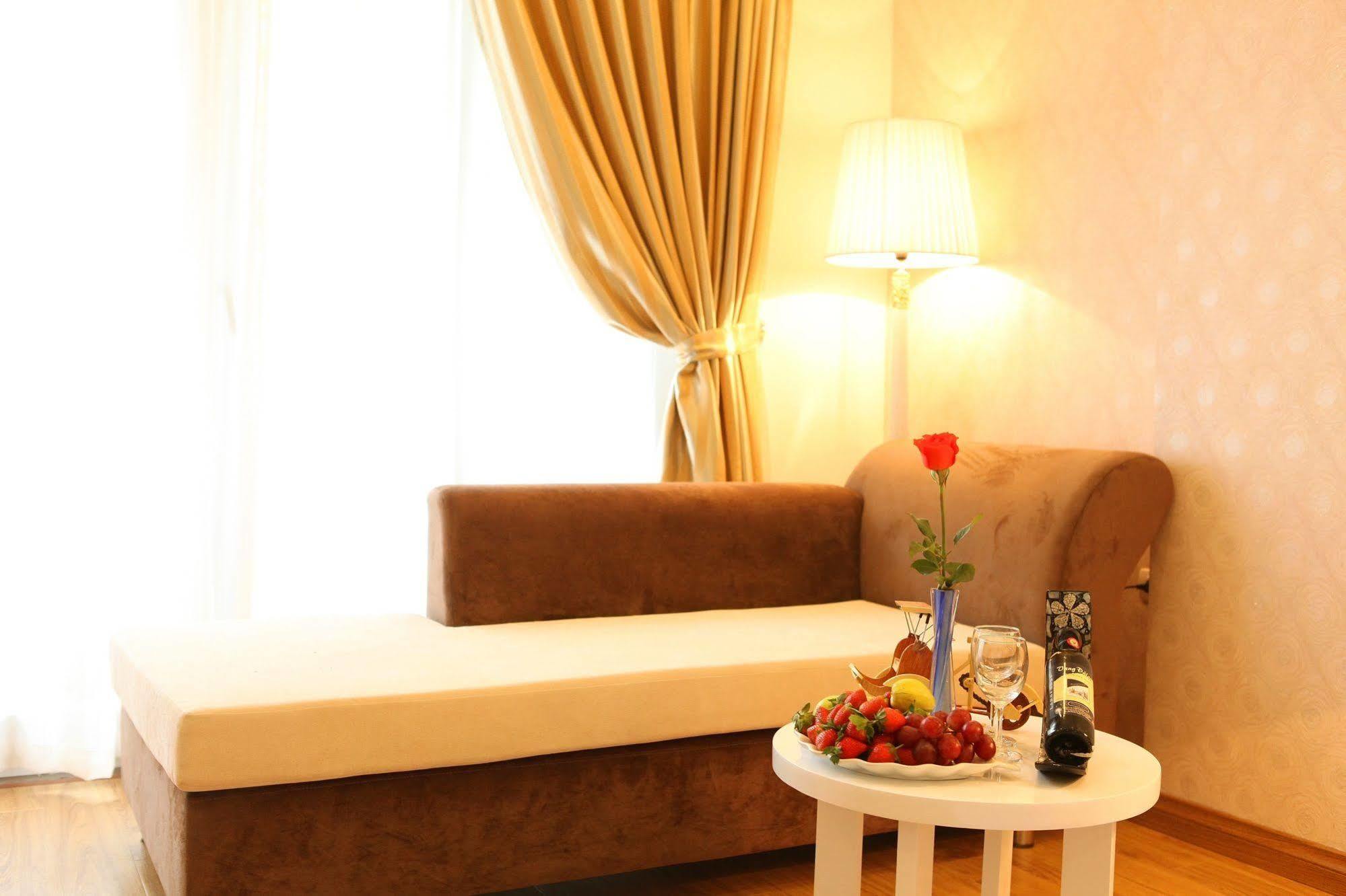 Splendid Star Suites Hotel Hanói Quarto foto